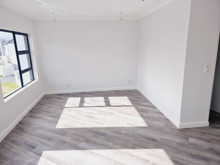 4 Bedroom Property for Sale in Sandown Western Cape